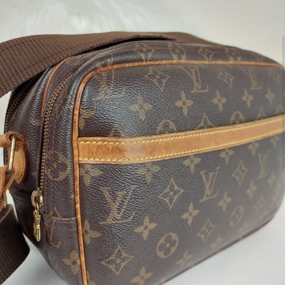 Louis Vuitton Reporter Monogram Crossbody - Picture 3 of 15